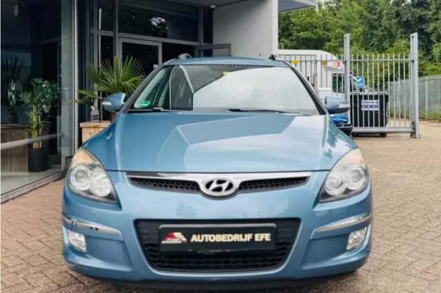 Hyundai i30 (2009) thumbnail 2