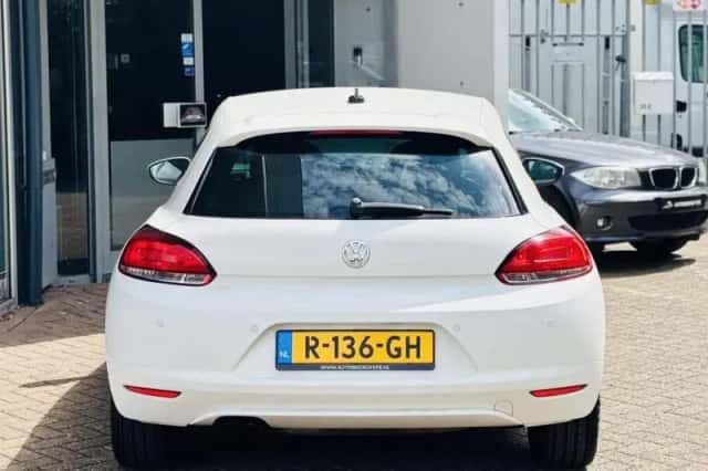Volkswagen Scirocco (2008) thumbnail 5
