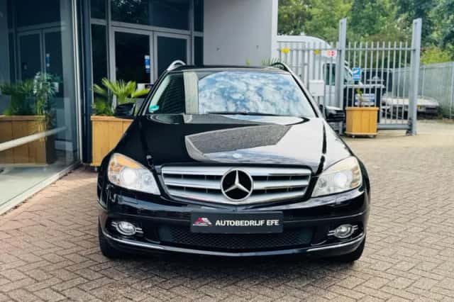 Mercedes-Benz C-Klasse (2010) thumbnail 3