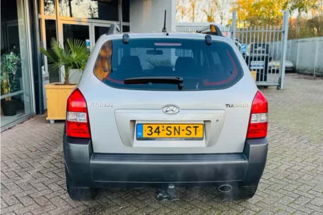 Hyundai Tucson (2006) thumbnail 5