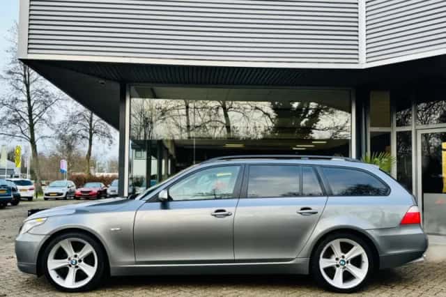 BMW 5-Serie (2007) thumbnail 2