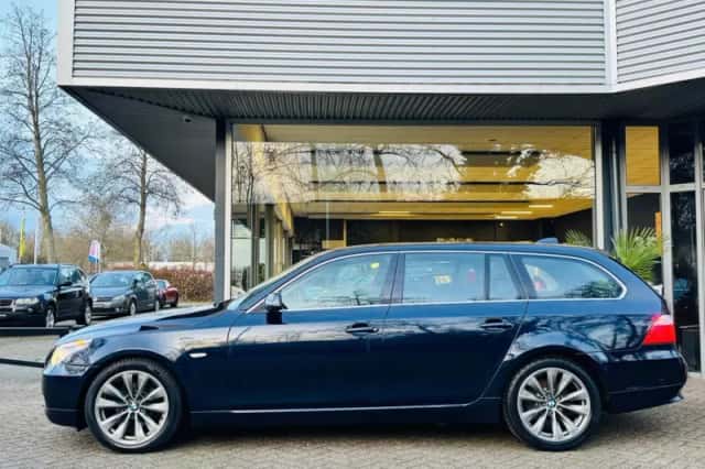 BMW 5-Serie (2008) thumbnail 2