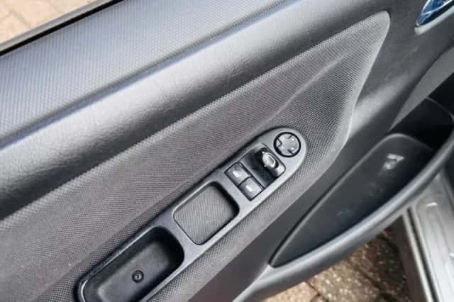 Peugeot 207 (2007) thumbnail 6