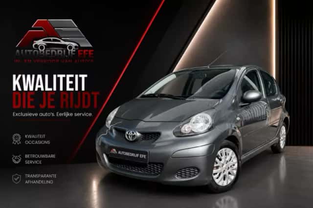 Toyota Aygo (2010) thumbnail 1
