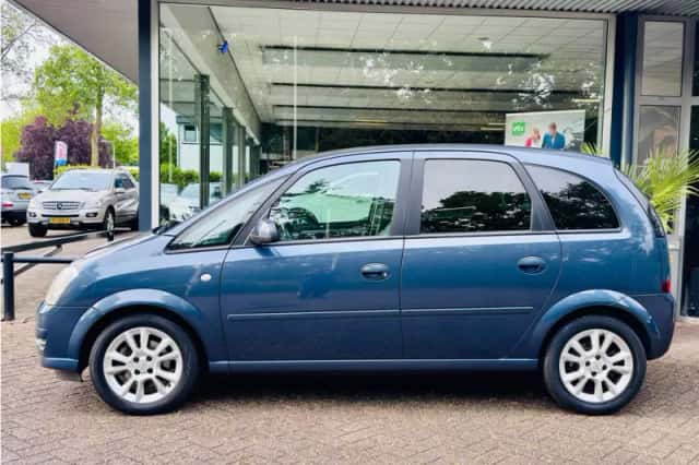 Opel Meriva (2010) thumbnail 2