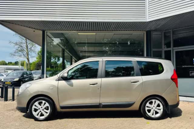 Dacia Lodgy (2013) thumbnail 2