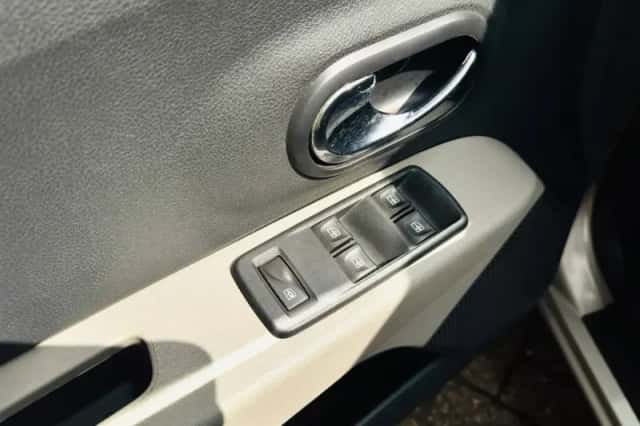 Dacia Lodgy (2013) thumbnail 6