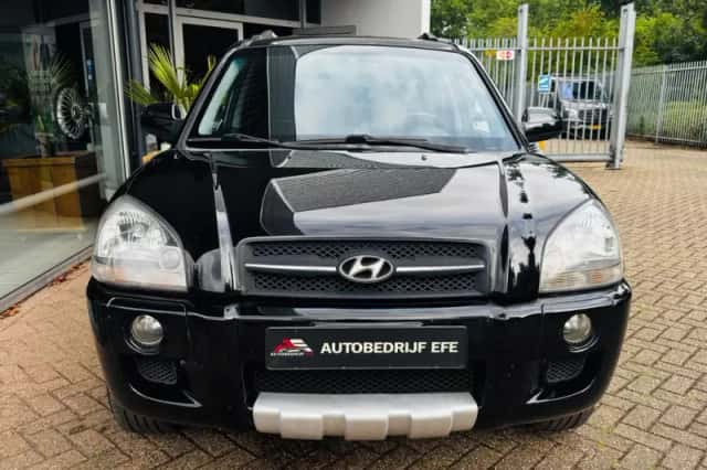 Hyundai Tucson (2007) thumbnail 3
