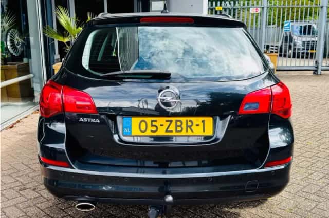 Opel Astra (2012) thumbnail 5