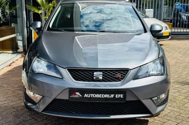 SEAT Ibiza (2015) thumbnail 3