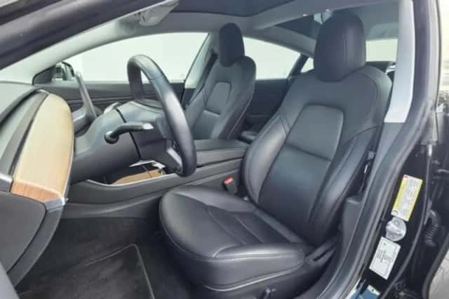 Tesla Model 3 (2019) thumbnail 5