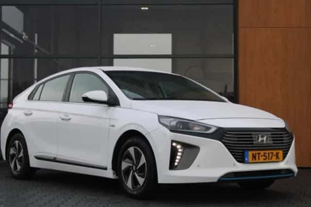 Hyundai Ioniq (2017) thumbnail 5