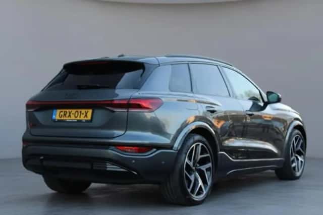 Audi Q6 (2024) thumbnail 3