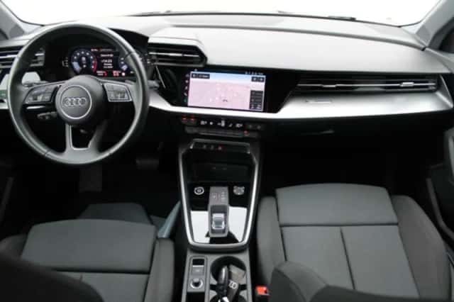 Audi A3 (2023) thumbnail 5