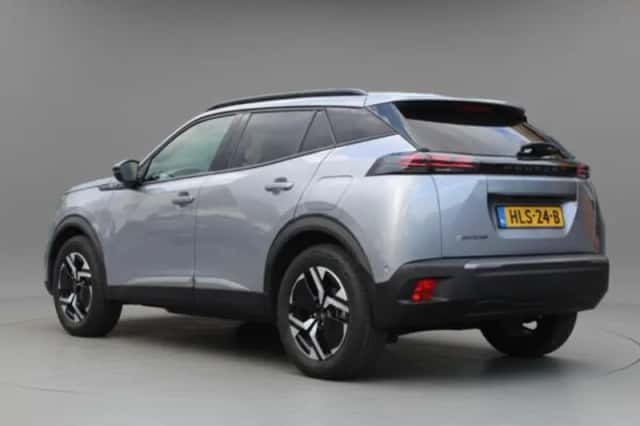 Peugeot e-2008 (2025) thumbnail 6