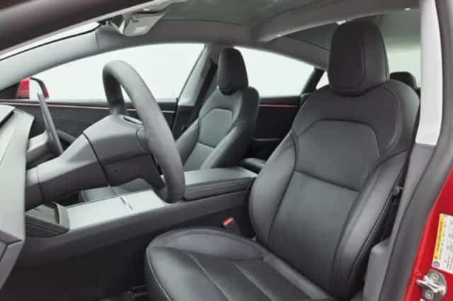Tesla Model 3 (2024) thumbnail 5