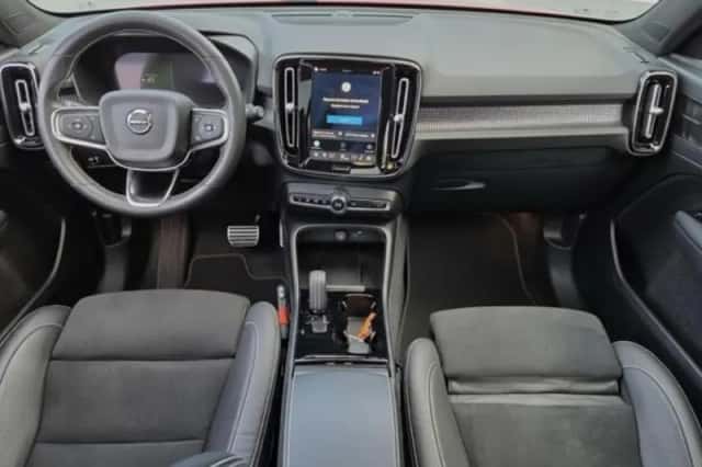 Volvo XC40 (2021) thumbnail 6