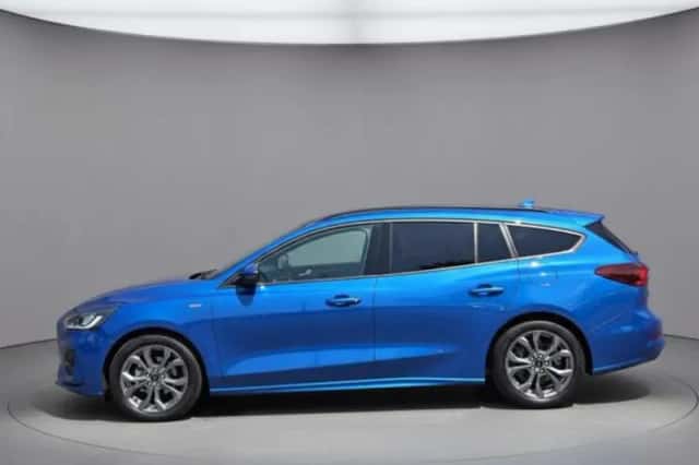 Ford Focus (2025) thumbnail 3