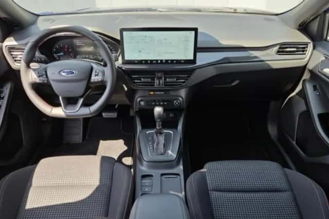 Ford Focus (2025) thumbnail 5