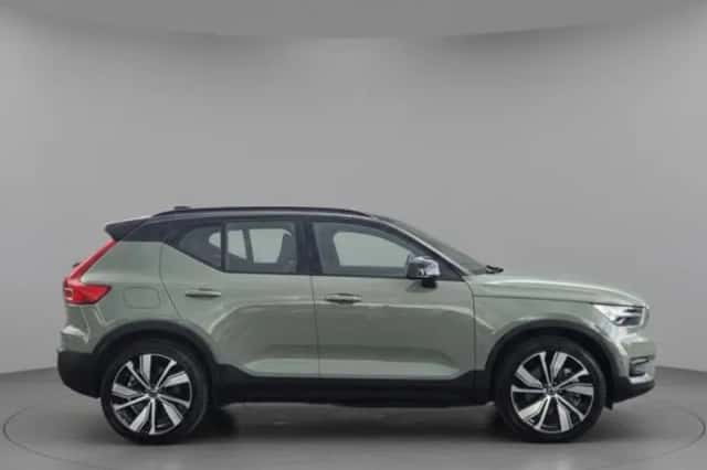 Volvo XC40 (2022) thumbnail 2