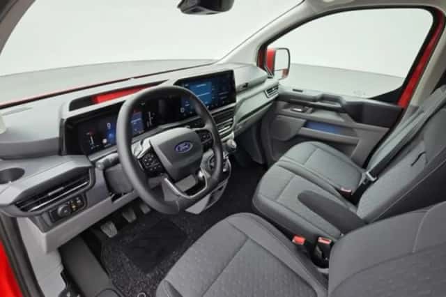 Ford Transit (2024) thumbnail 5
