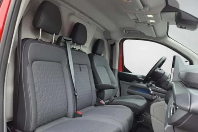 Ford Transit (2024) thumbnail 6