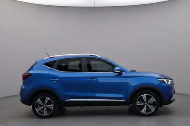 MG ZS (2020) thumbnail 2
