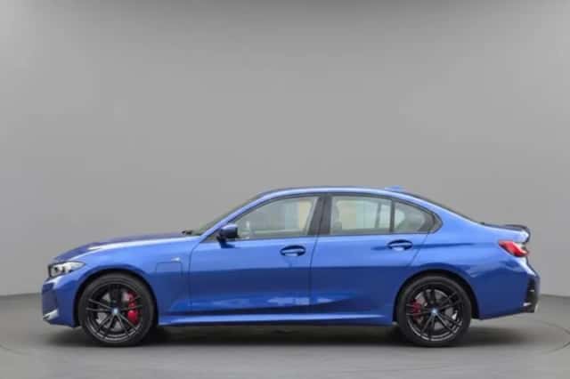 BMW 3-Serie (2024) thumbnail 2