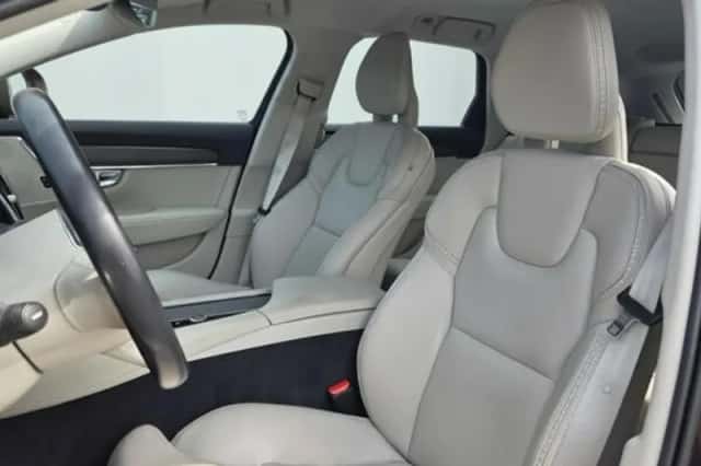 Volvo V90 (2018) thumbnail 5