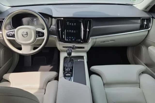 Volvo V90 (2018) thumbnail 6