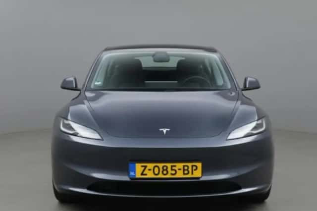 Tesla Model 3 (2024) thumbnail 5