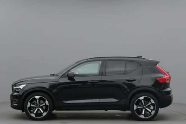 Volvo XC40 (2021) thumbnail 2