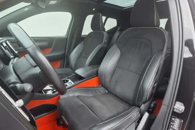 Volvo XC40 (2021) thumbnail 6