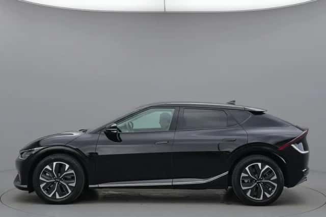 Kia EV6 (2021) thumbnail 2