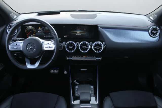 Mercedes-Benz EQA (2021) thumbnail 5