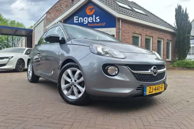 Opel Adam (2019) thumbnail 3