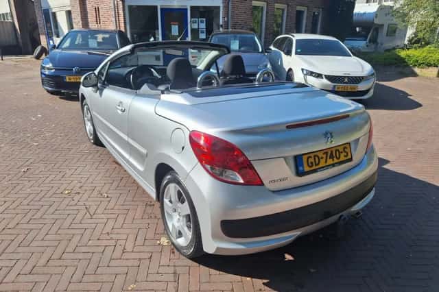 Peugeot 207 (2011) thumbnail 5