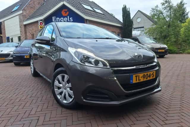 Peugeot 208 (2018) thumbnail 2