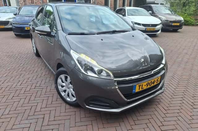 Peugeot 208 (2018) thumbnail 3