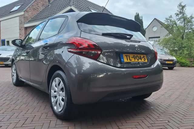 Peugeot 208 (2018) thumbnail 4