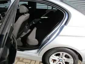 BMW 3-Serie (2009) thumbnail 17