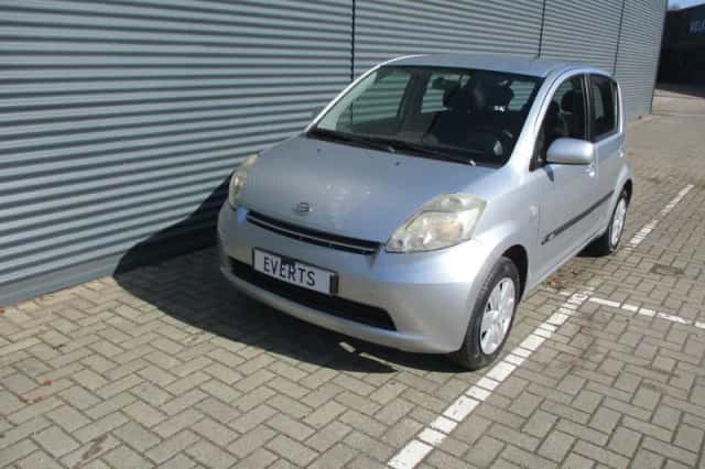 Daihatsu Sirion 2 (2006) thumbnail 5