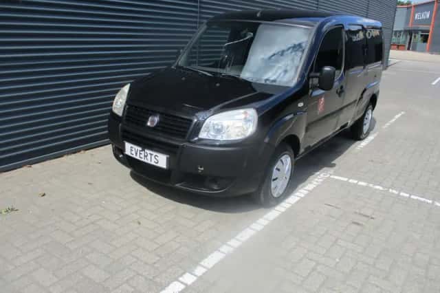Fiat Doblò (2008) thumbnail 5