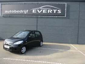 Hyundai i10 (2009) thumbnail 2