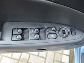 Hyundai i30 (2011) thumbnail 18