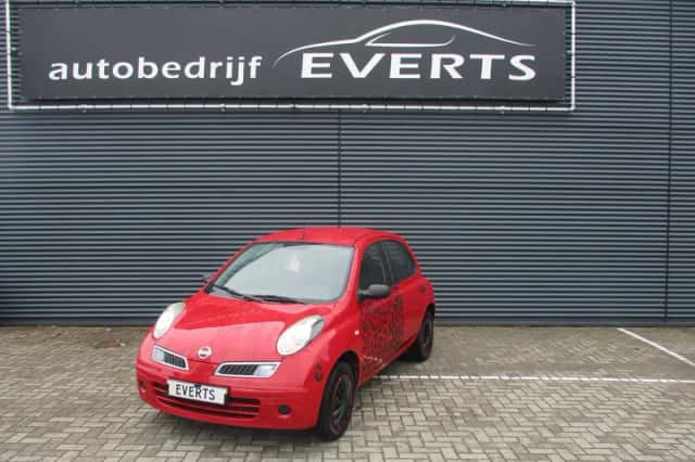 Nissan Micra (2009) thumbnail 1