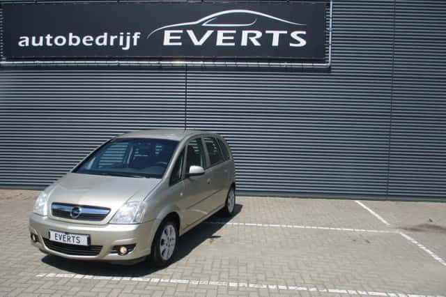 Opel Meriva (2008) thumbnail 2