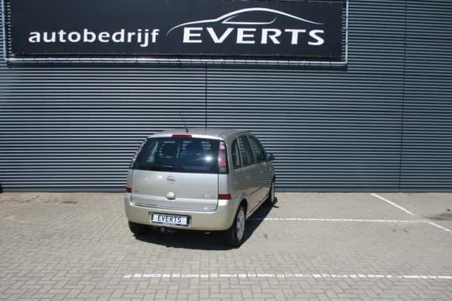 Opel Meriva (2008) thumbnail 3