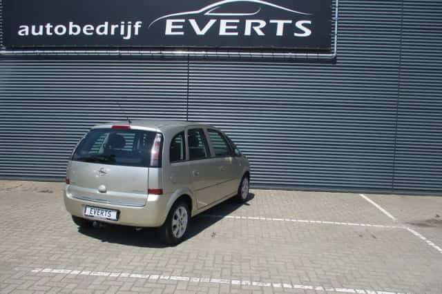 Opel Meriva (2008) thumbnail 4