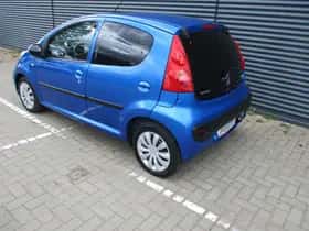 Peugeot 107 (2011) thumbnail 11